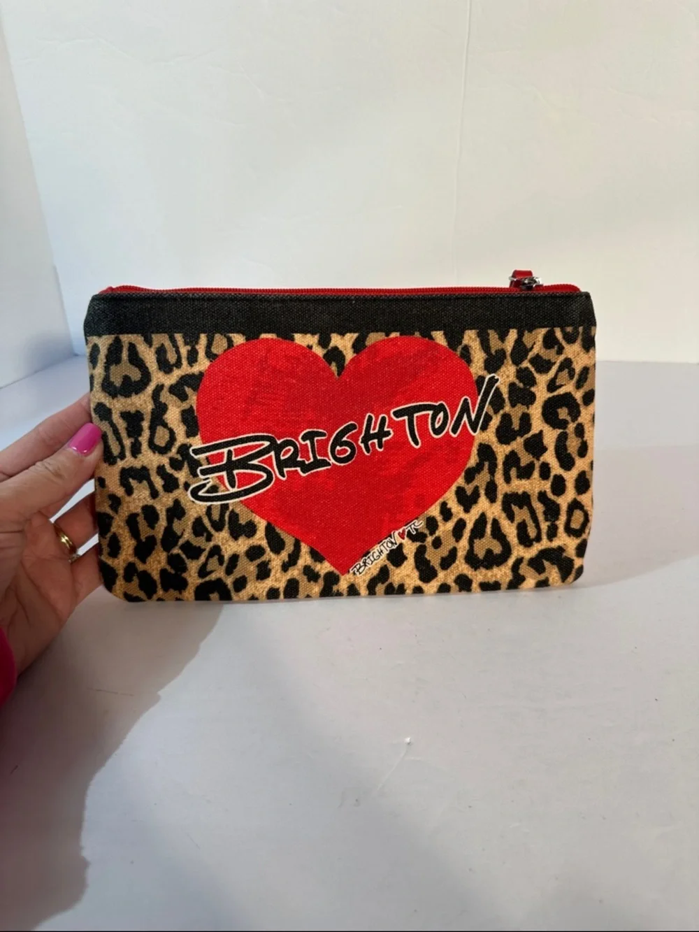 Brighton Cosmetic Pouch Red Heart Leopard Print 2020 Heart Liner Zipper Closure‎